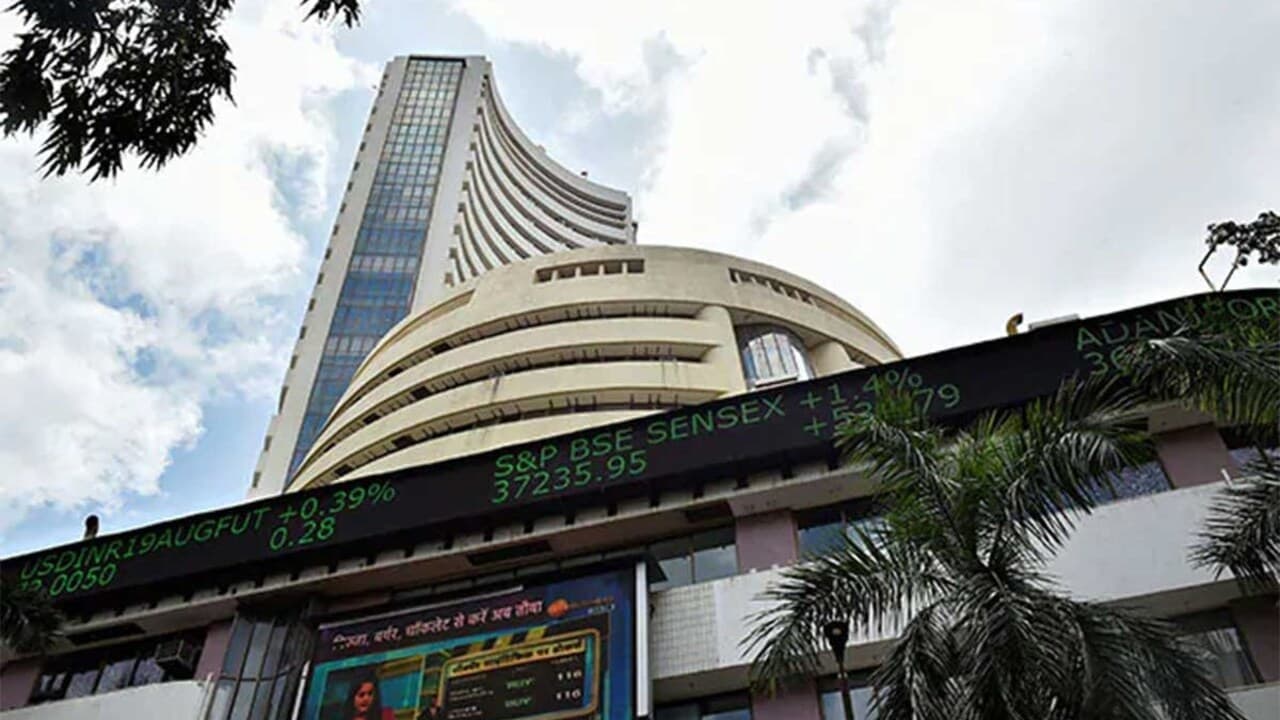Sensex Tumbles 700 Points: What’s Behind Today’s Stock Market Fall?